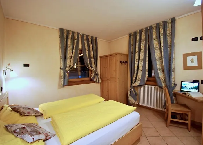 La Cometa Aparthotel 4*
