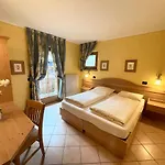 La Cometa Aparthotel
