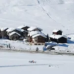 Aparthotel La Cometa