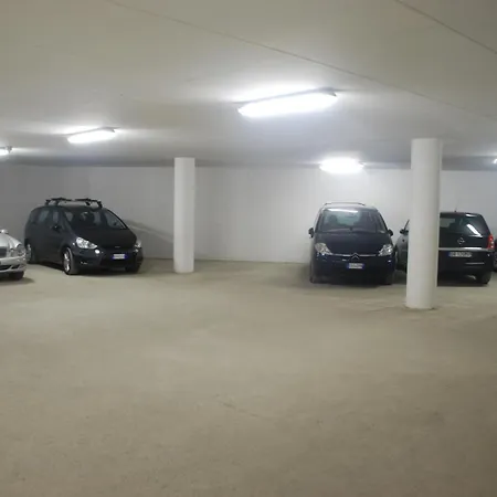 Lägenhetshotell La Cometa 3*